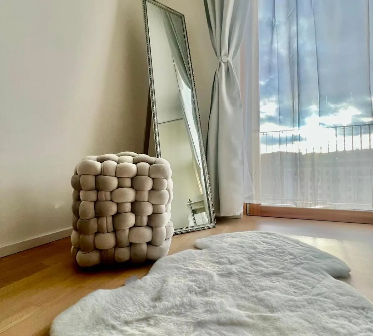White Luxury Apartment فيينا النمسا