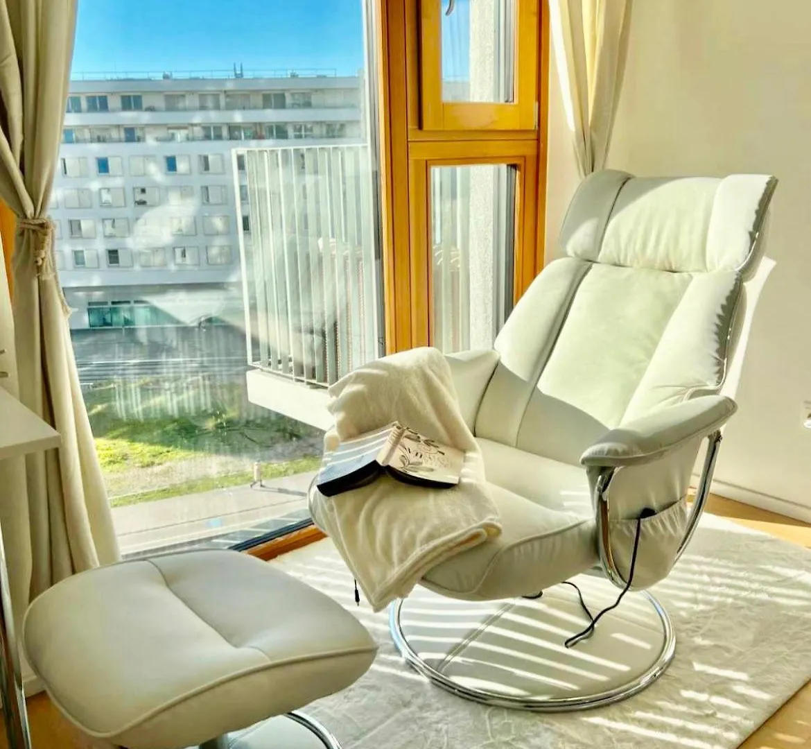 White Luxury Apartment فيينا النمسا