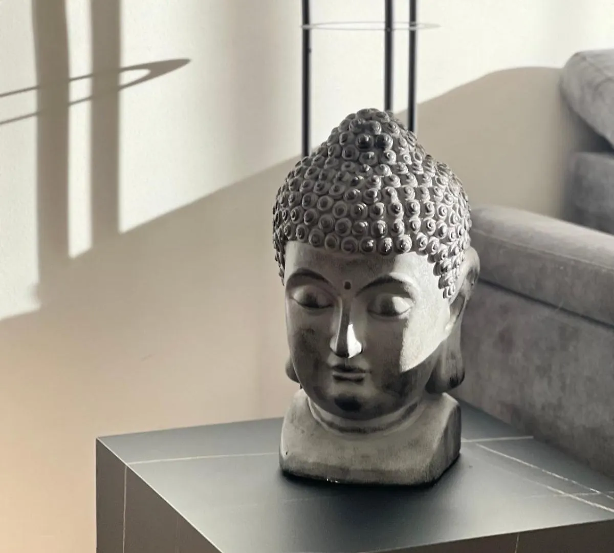 White Luxury Apartment فيينا
